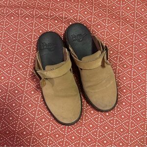 Dr Martens Carlson suede mules - women’s 9
